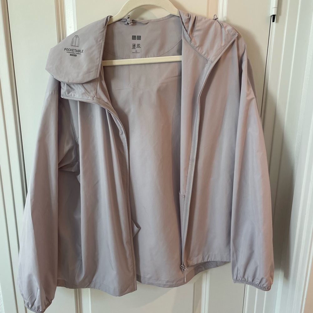 Uniqlo Women's Light Gray Pocketable Parka Jacket Sz M